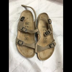 Birkis tan ladies size 9 Euc